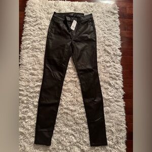 NEW White House Black Market Coated Skinny Cabernet Color Size 0 High Rise Pants